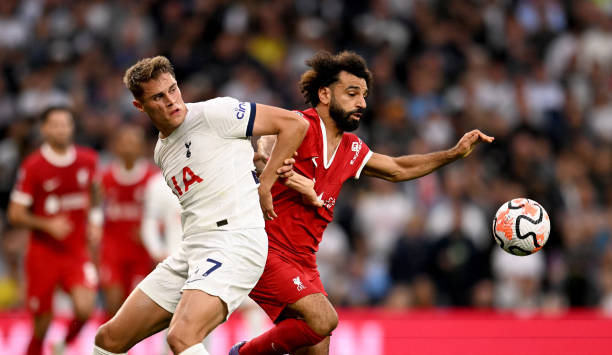 杰出表现的 杰出表现的