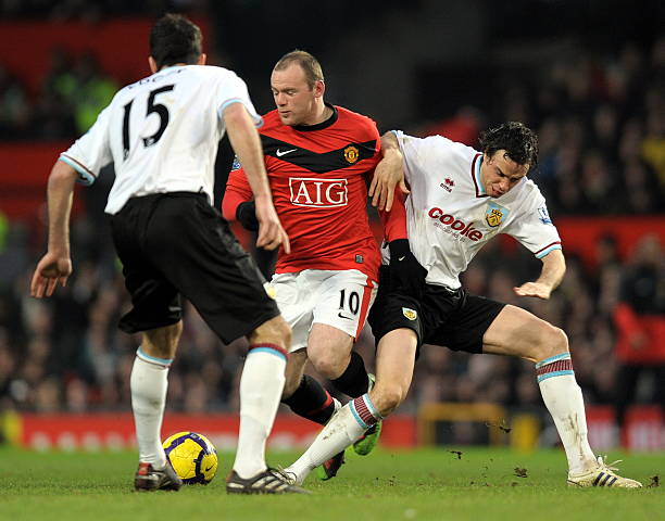 于其队内掌 于其队内掌