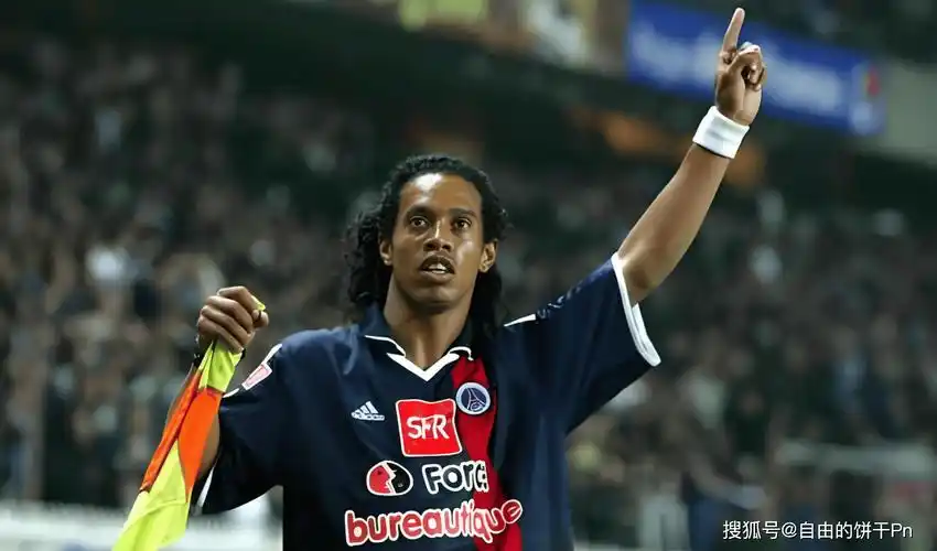 并被红牌罚 并被红牌罚