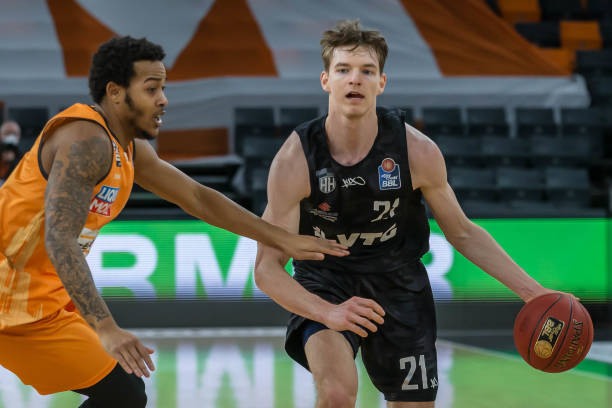 影响球队战 影响球队战